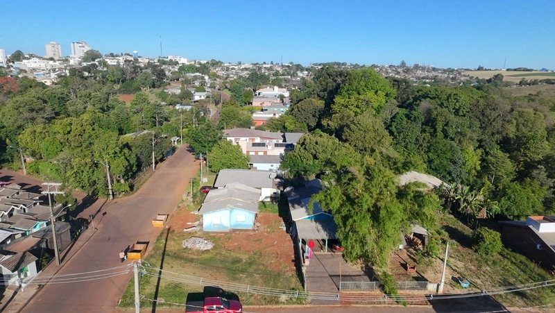 VENDE-SE CASA EM PROCESSO DE REFORMA: 2ª foto da galeria de imagens do imóvel