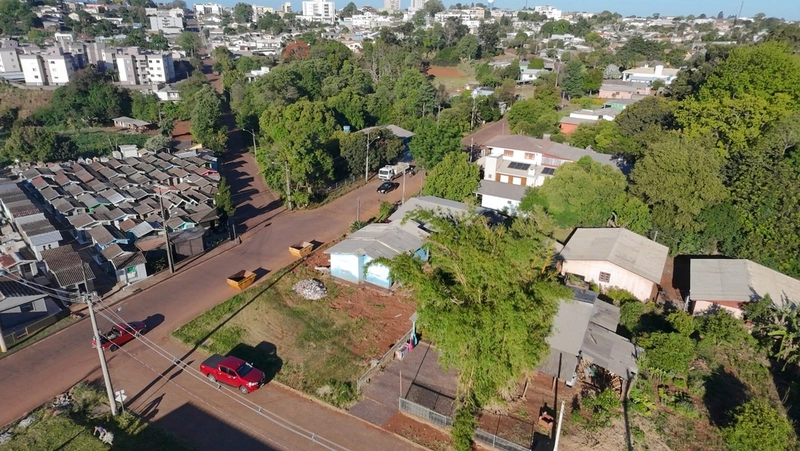 VENDE-SE CASA EM PROCESSO DE REFORMA: 6ª foto da galeria de imagens do imóvel