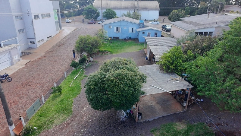 VENDE-SE CASA NO CENTRO DE SEBERI: 9ª foto da galeria de imagens do imóvel