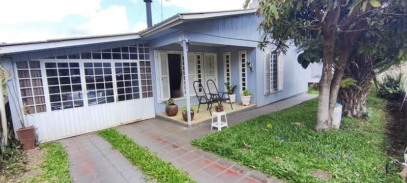 VENDE-SE CASA NO CENTRO DE SEBERI