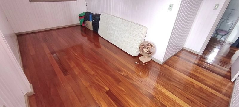 VENDE-SE CASA DE ESQUINA!!: 11ª foto da galeria de imagens do imóvel