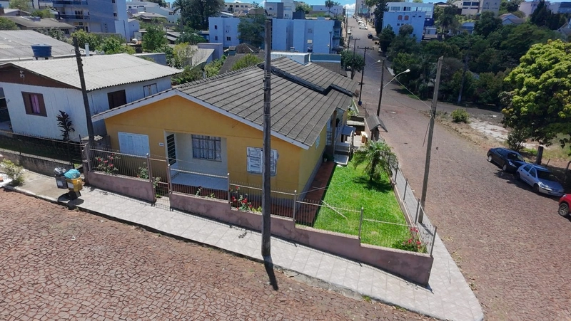 VENDE-SE CASA NO BAIRRO CENTRO: 4ª foto da galeria de imagens do imóvel