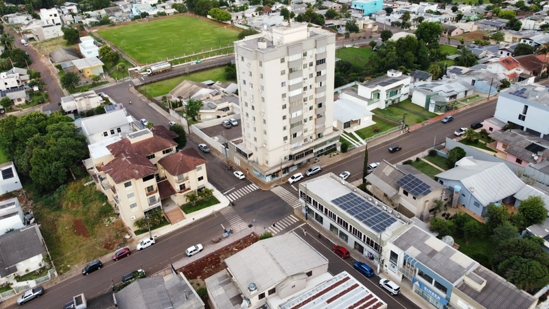 VENDE-SE APARTAMENTO COM LICALIZAÇÃO PRIVILEGIADA