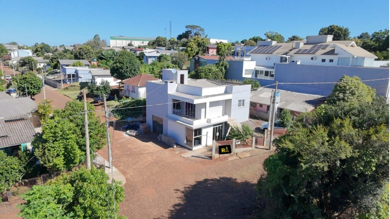 SOBRADO A VENDA DE ESQUINA!: 3ª foto da galeria de imagens do imóvel