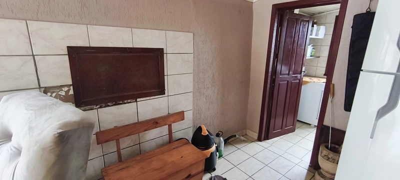 CASA DE ESQUINA | ESPAÇO E CONFORTO PARA SUA FAMÍLIA: 10ª foto da galeria de imagens do imóvel