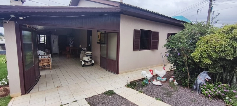 CASA DE ESQUINA | ESPAÇO E CONFORTO PARA SUA FAMÍLIA: 8ª foto da galeria de imagens do imóvel