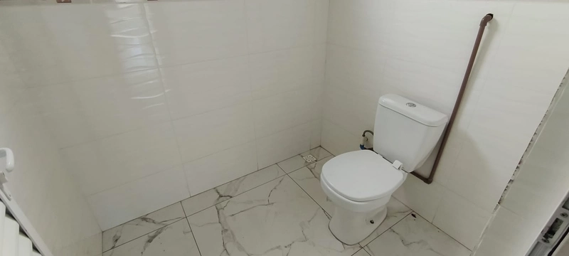 ALUGA-SE SALA COMERCIAL: 3ª foto da galeria de imagens do imóvel