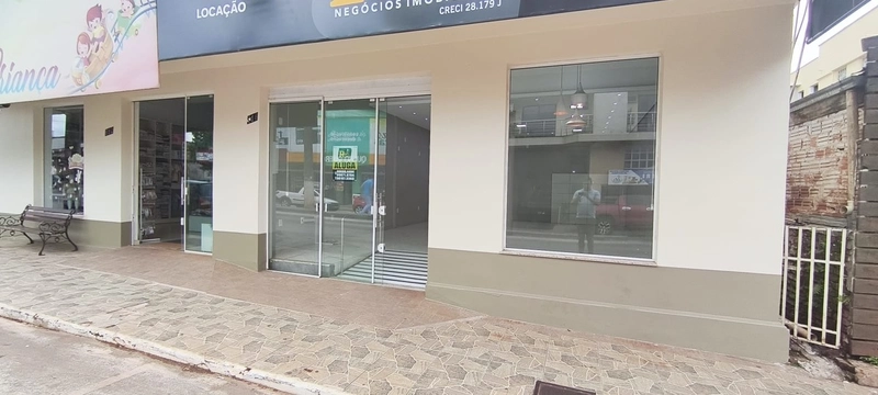 ALUGA-SE SALA COMERCIAL: 1ª foto da galeria de imagens do imóvel