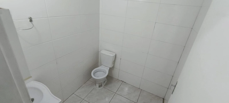 ALUGA-SE SALA COMERCIAL: 9ª foto da galeria de imagens do imóvel