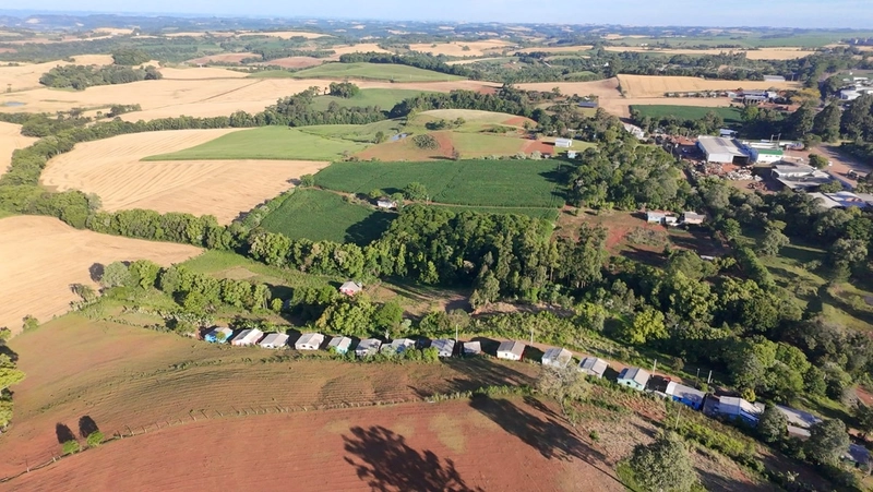 VENDE-SE CASAS COM FONTE DE RENDA ATIVA!!!: 2ª foto da galeria de imagens do imóvel