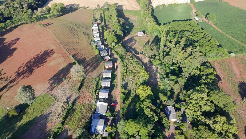 VENDE-SE CASAS COM FONTE DE RENDA ATIVA!!!: 1ª foto da galeria de imagens do imóvel