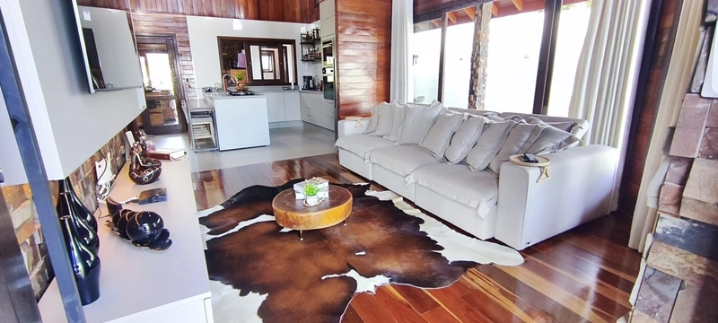 Casa Rústico Contemporâneo estilo Serreno!: 28ª foto da galeria de imagens do imóvel