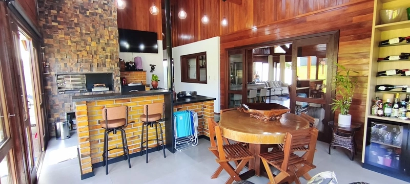 Casa Rústico Contemporâneo estilo Serreno!: 15ª foto da galeria de imagens do imóvel