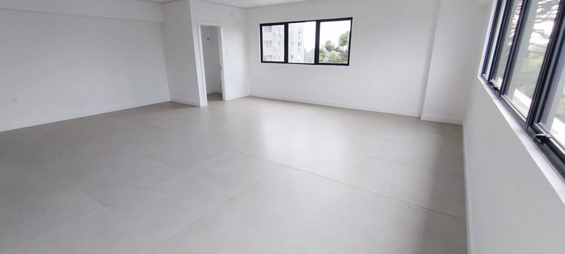 VENDE-SE SALA COMERCIAL NO CENTRO DE SEBERI!