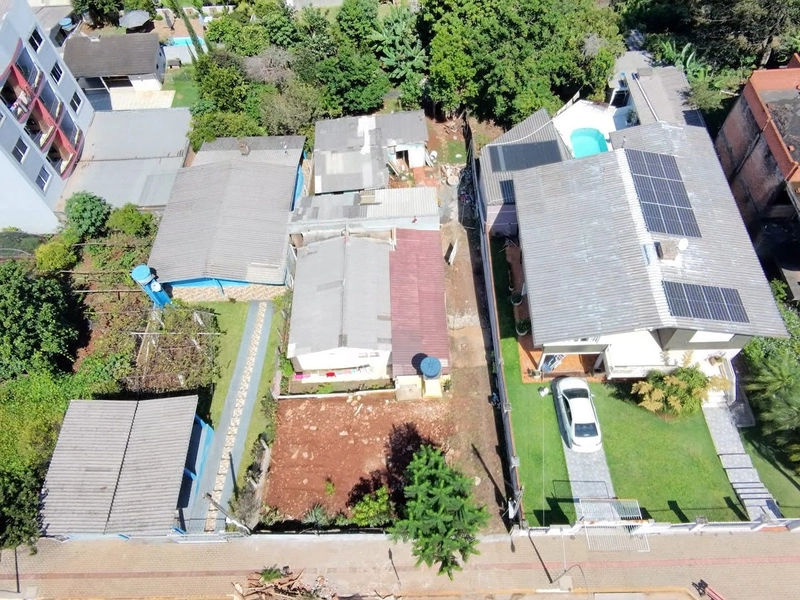 TERRENO LOCALIZADO NO CORAÇÃO DA CIDADE: 3ª foto da galeria de imagens do imóvel