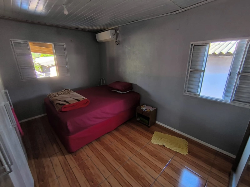 Casa à venda próxima ao centro: 3ª foto da galeria de imagens do imóvel