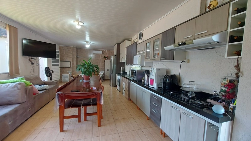 Casa semi mobiliada à venda no centro: 2ª foto da galeria de imagens do imóvel