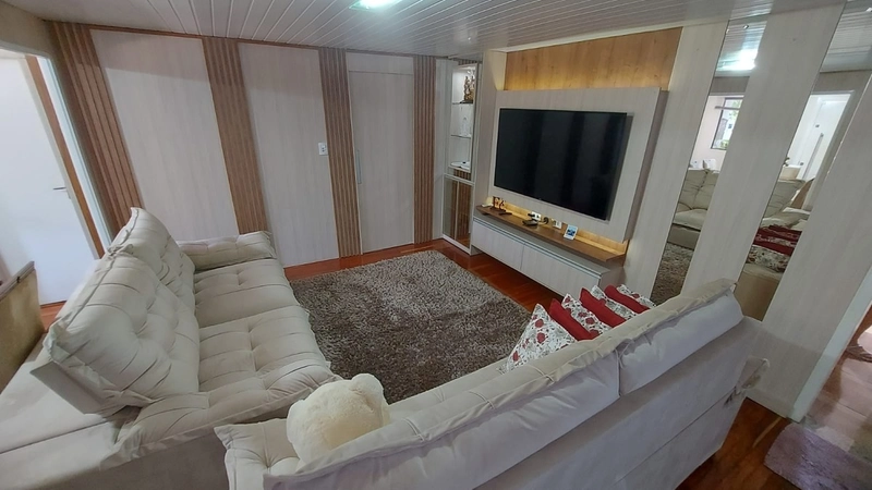 Casa semi mobiliada à venda no centro: 6ª foto da galeria de imagens do imóvel