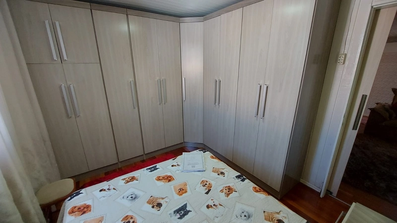 Casa semi mobiliada à venda no centro: 3ª foto da galeria de imagens do imóvel