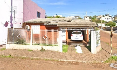 ALUGA-SE CASA SEMIMOBILIADA: 1ª foto da galeria de imagens do imóvel