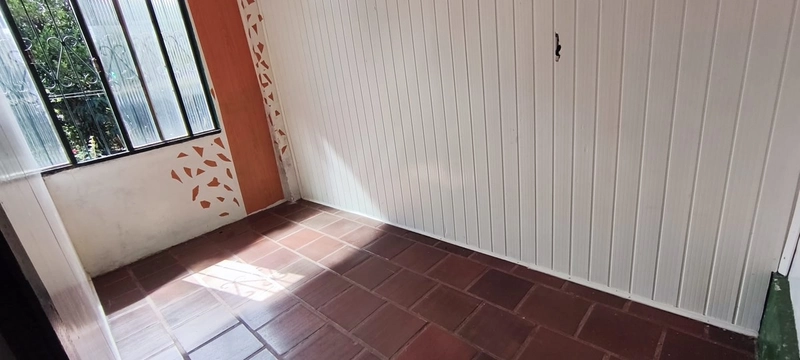 ALUGA-SE KITNET: 4ª foto da galeria de imagens do imóvel