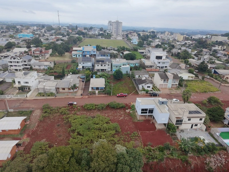 VENDE-SE TERRENO COM 420M² DE ÁREA TOTAL!: 4ª foto da galeria de imagens do imóvel
