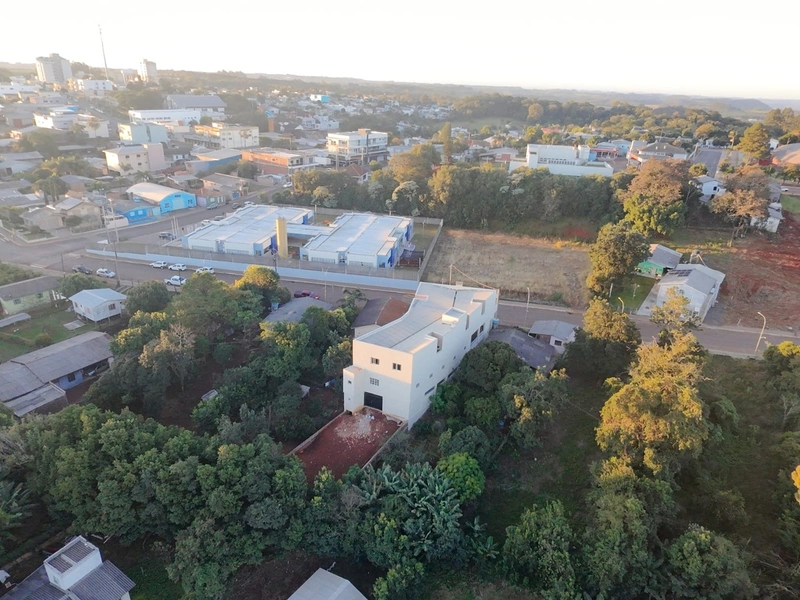 VENDE-SE CASA COM ÓTIMA LOCALIZAÇÃO!: 12ª foto da galeria de imagens do imóvel