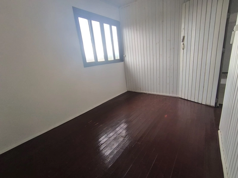 VENDE-SE CASA COM ÓTIMA LOCALIZAÇÃO: 7ª foto da galeria de imagens do imóvel