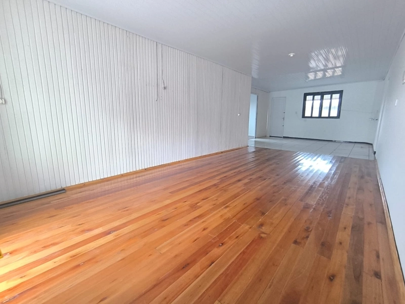 VENDE-SE CASA COM ÓTIMA LOCALIZAÇÃO: 15ª foto da galeria de imagens do imóvel