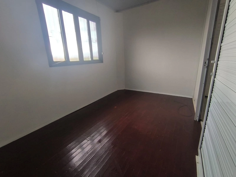 VENDE-SE CASA COM ÓTIMA LOCALIZAÇÃO: 11ª foto da galeria de imagens do imóvel