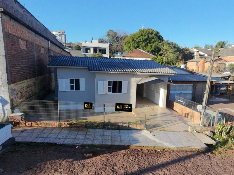 CASA NO CENTRO DE SEBERI À VENDA: 1ª foto da galeria de imagens do imóvel
