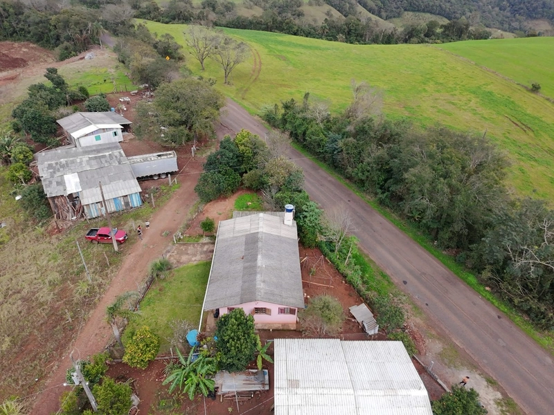 VENDE CASA NA LINHA NOVA !!!: 7ª foto da galeria de imagens do imóvel