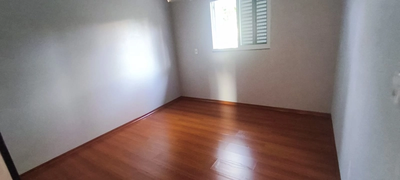 ALUGA -SE CASA NA LINHA TESOURA !!: 7ª foto da galeria de imagens do imóvel