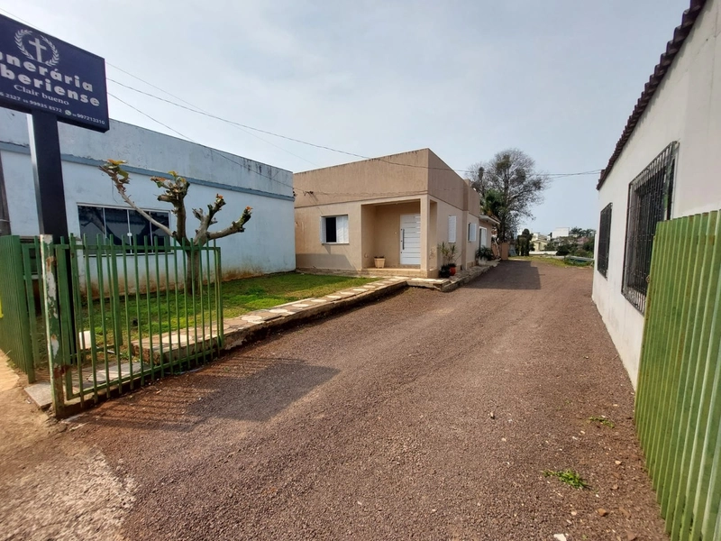 ÁREA COMERCIAL COM DUAS LOJAS NO CENTRO DE SEBERI: 3ª foto da galeria de imagens do imóvel