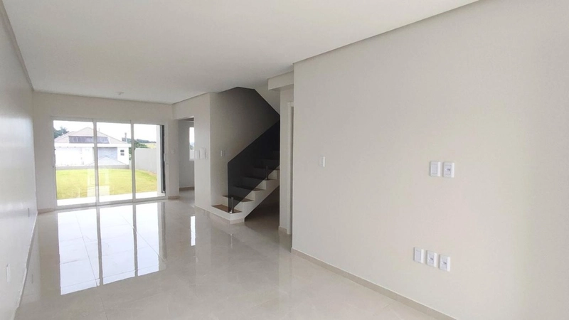 VENDE-SE SOBRADO: 6ª foto da galeria de imagens do imóvel
