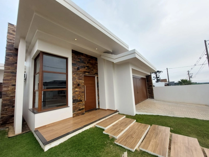 CASA DE ALTO PADRÃO: 2ª foto da galeria de imagens do imóvel