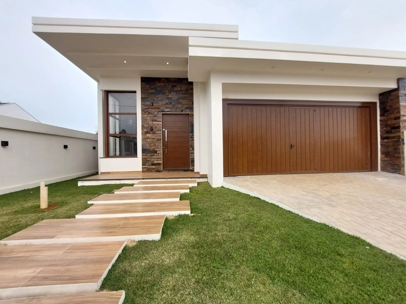 CASA DE ALTO PADRÃO: 1ª foto da galeria de imagens do imóvel