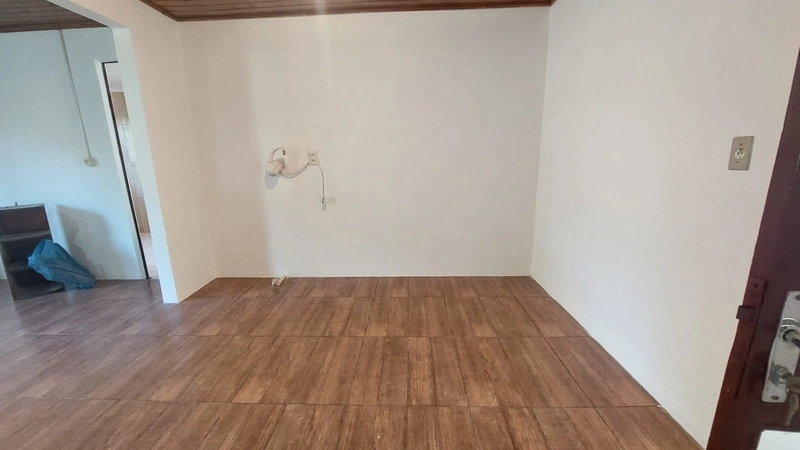 Linda Casa à Venda - 3 Dormitórios: 8ª foto da galeria de imagens do imóvel