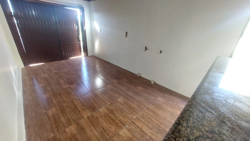 Linda Casa à Venda - 3 Dormitórios: 16ª foto da galeria de imagens do imóvel