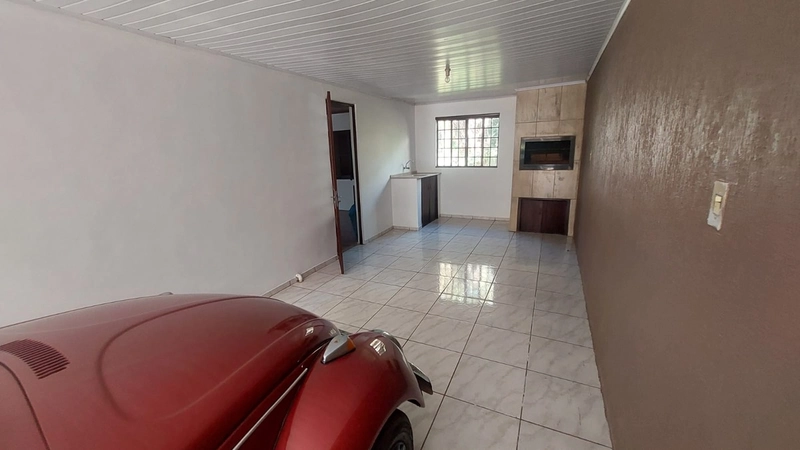 Linda Casa à Venda - 3 Dormitórios: 5ª foto da galeria de imagens do imóvel