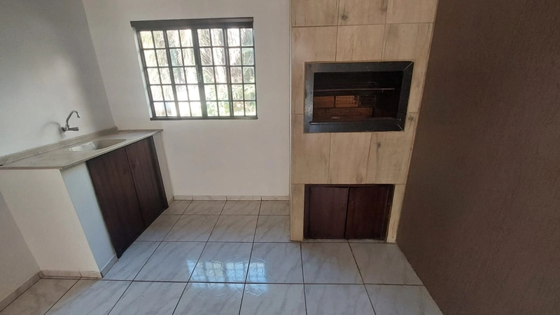 Linda Casa à Venda - 3 Dormitórios: 3ª foto da galeria de imagens do imóvel