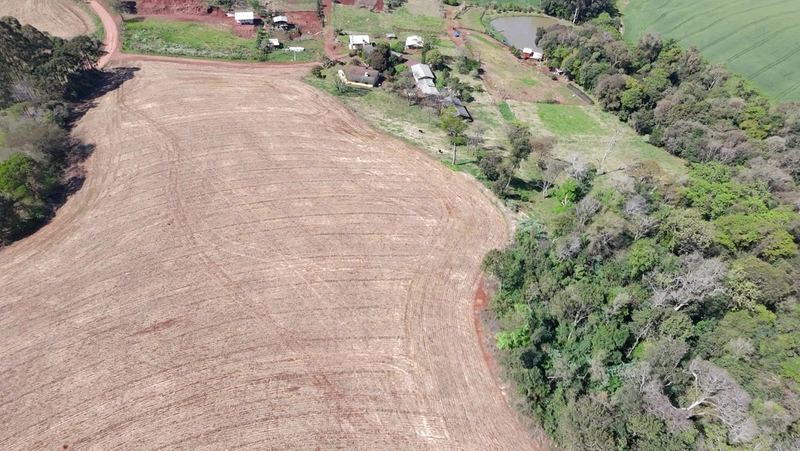 OPORTUNIDADE PARA VOCÊ QUE PROCURA UM SÍTIO PRÓXIMO DA CIDADE!: 11ª foto da galeria de imagens do imóvel