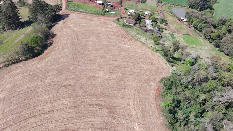 OPORTUNIDADE PARA VOCÊ QUE PROCURA UM SÍTIO PRÓXIMO DA CIDADE!: 10ª foto da galeria de imagens do imóvel