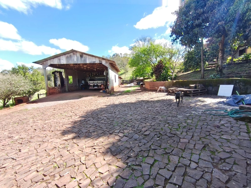 OPORTUNIDADE PARA VOCÊ QUE PROCURA UM SÍTIO PRÓXIMO DA CIDADE!: 27ª foto da galeria de imagens do imóvel