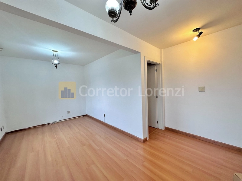 Edifício Flores da Cunha - Apartamento com 2 dormitórios, garagem: 2ª foto da galeria de imagens do imóvel