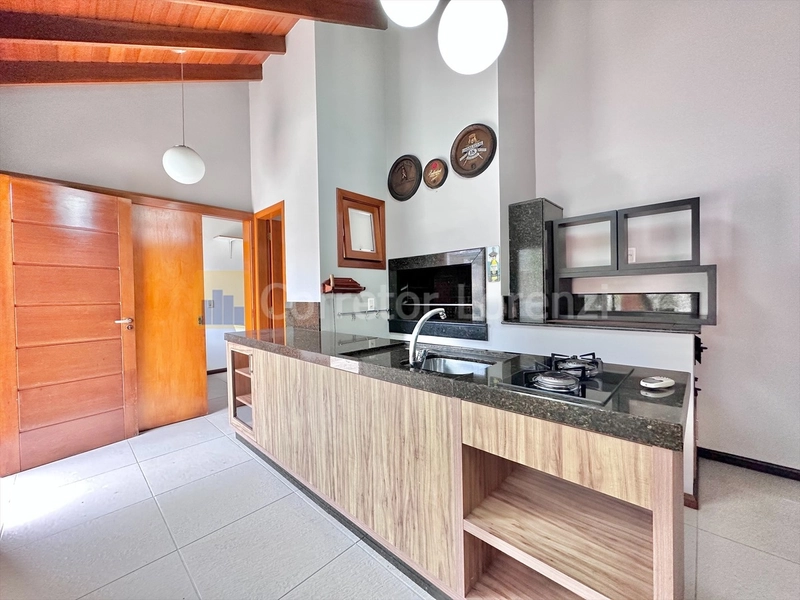 Casa plana com 3 dormitórios (1 suíte), churrasqueira, garagem: 16ª foto da galeria de imagens do imóvel