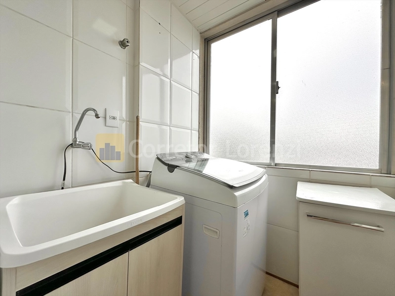 Apartamento no bairro Rio Branco com 2 dormitórios, ampla sacada: 4ª foto da galeria de imagens do imóvel