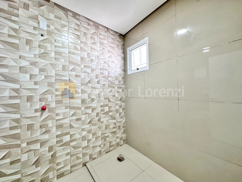 Casa com amplo pátio a venda no bairro Primavera: 9ª foto da galeria de imagens do imóvel