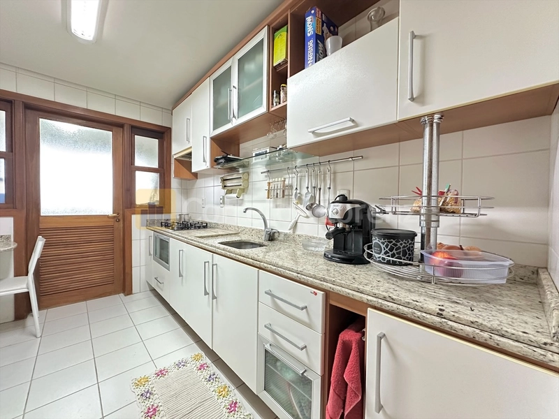 Apartamento com 3 dormitórios, suíte, garagem: 2ª foto da galeria de imagens do imóvel