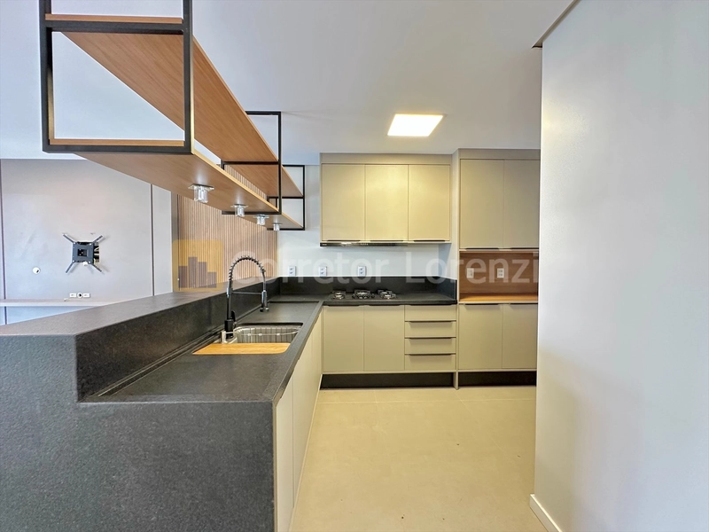 Sobrado novo e mobiliado, no bairro Hamburgo Velho: 3ª foto da galeria de imagens do imóvel